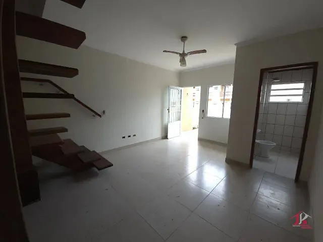 Apartamento 2 quartos e 2 banheiros, à venda, no bairro Cibratel II em Itanhaém