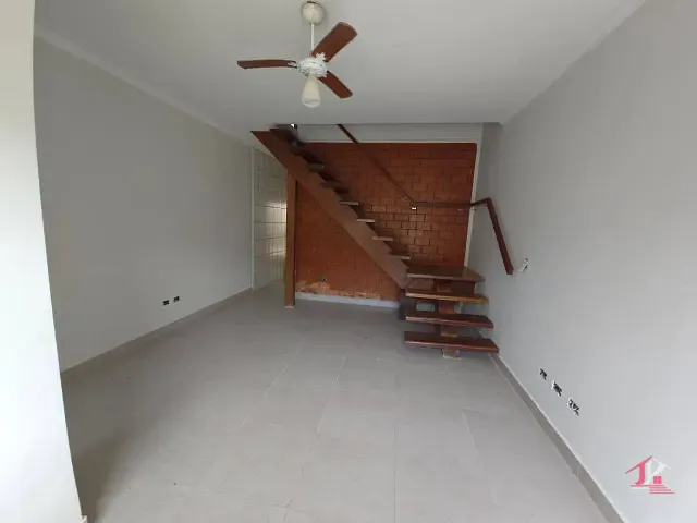Apartamento 2 quartos e 2 banheiros, à venda, no bairro Cibratel II em Itanhaém