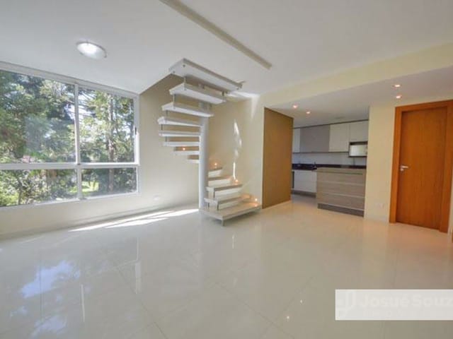 Apartamento 2 quartos e 3 banheiros, à venda, no bairro Ahú em Curitiba