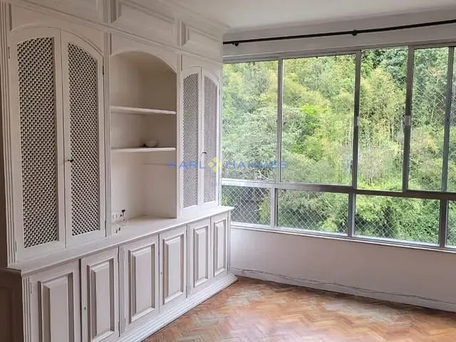 Apartamento com 137m² 3 quartos e 3 banheiros, à venda, no bairro Centro em Petrópolis