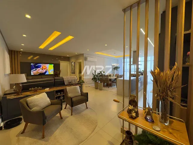 Apartamento com 203m² 3 quartos e 4 banheiros, à venda, no bairro Jardim Carvalho em Ponta Grossa