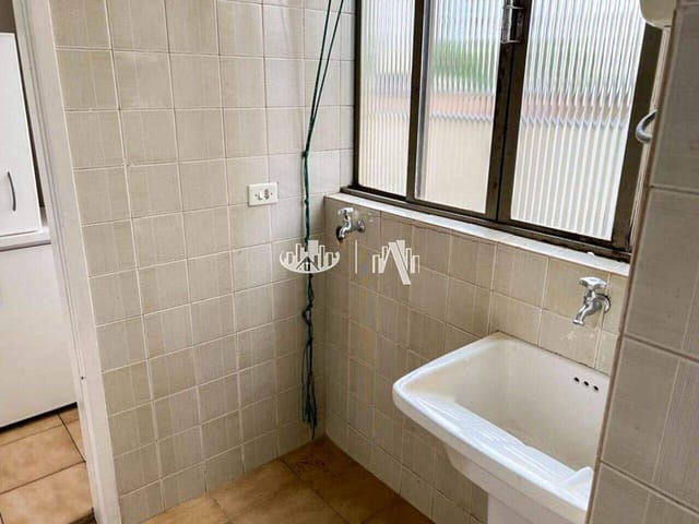 Apartamento com 115m² 3 quartos e 2 banheiros, à venda, no bairro Centro em Londrina