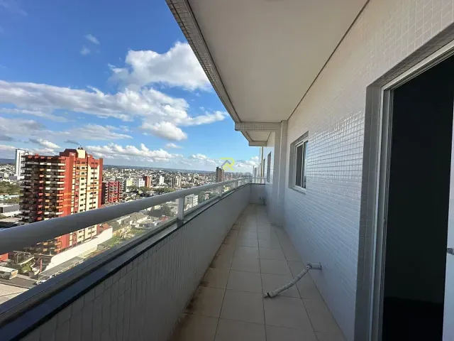 Apartamento com 65m² 2 quartos e 1 banheiro, à venda, no bairro Centro em Guarapuava