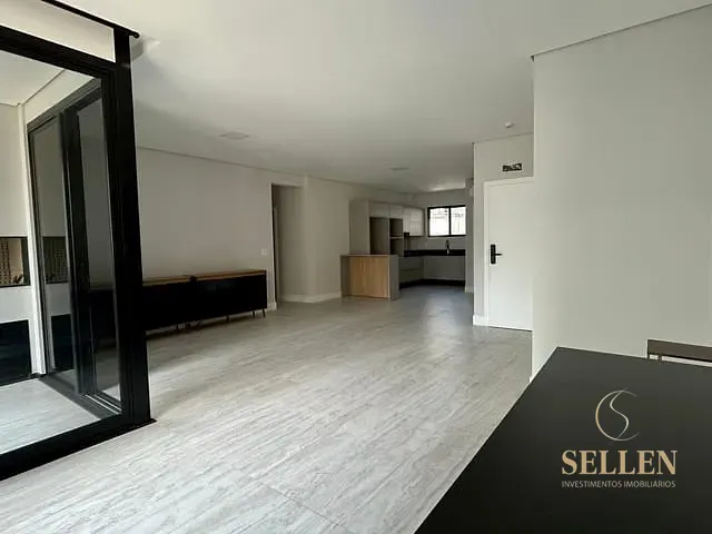Apartamento 4 quartos e 5 banheiros, à venda, no bairro Pioneiros em Balneário Camboriú