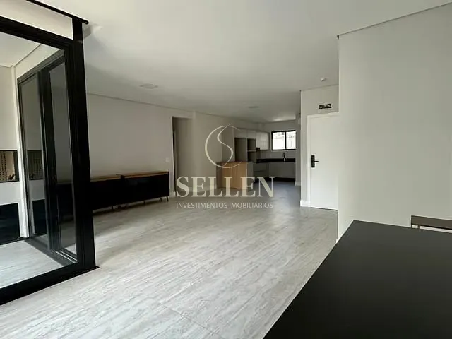 Apartamento 4 quartos e 5 banheiros, à venda, no bairro Pioneiros em Balneário Camboriú