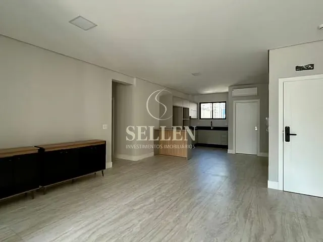 Apartamento 4 quartos e 5 banheiros, à venda, no bairro Pioneiros em Balneário Camboriú