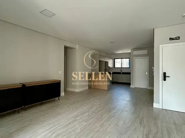 Apartamento 4 quartos e 5 banheiros, à venda, no bairro Pioneiros em Balneário Camboriú