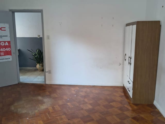 Apartamento 1 quarto e 1 banheiro, para alugar, no bairro Centro em Florianópolis