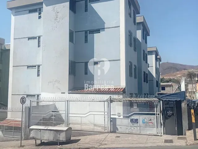 Apartamento 2 quartos e 1 banheiro, à venda, no bairro Bonsucesso (Barreiro) em Belo Horizonte