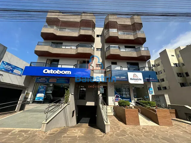 Apartamento com 150m² 3 quartos e 2 banheiros, para alugar, no bairro Centro em Fraiburgo