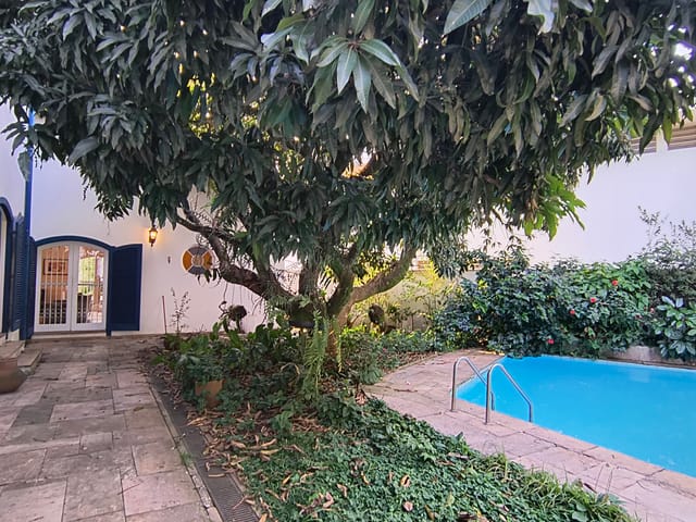 Foto do Casa - Casa à venda,com 368m² 3 dormitórios 1 suíte 3 vagas próximo à Praça do por do sol no Alto de Pinheiros, São Paulo, SP | eHG Imóveis