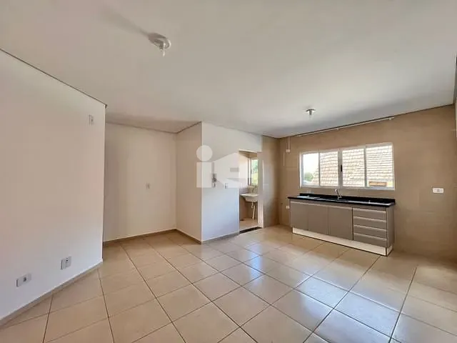 Apartamento 2 quartos e 1 banheiro, à venda, no bairro Centro em Rolândia