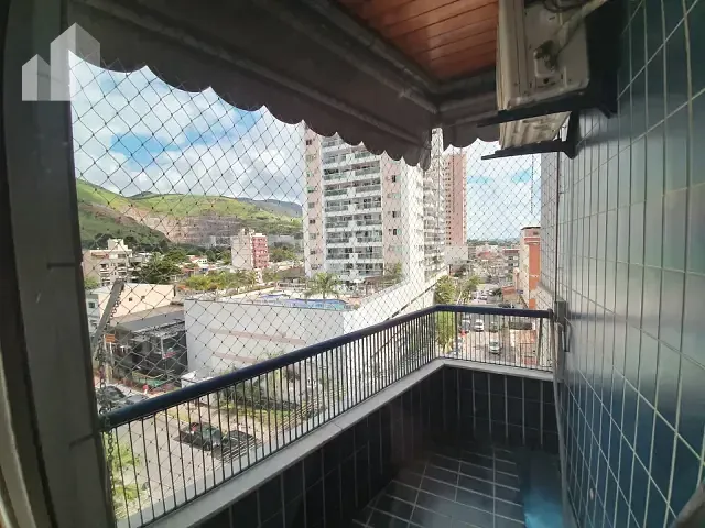 Apartamento com 110m² 3 quartos e 1 banheiro, à venda, no bairro Alvarez em Nova Iguaçu