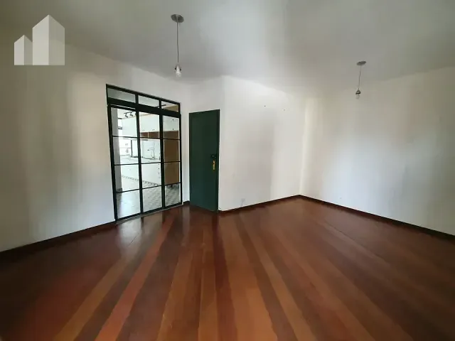 Apartamento com 110m² 3 quartos e 1 banheiro, à venda, no bairro Alvarez em Nova Iguaçu
