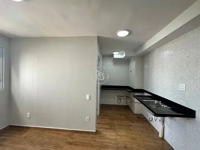 Apartamento com 32m² 2 quartos e 1 banheiro, para alugar, no bairro Vila Palmeiras em São Paulo