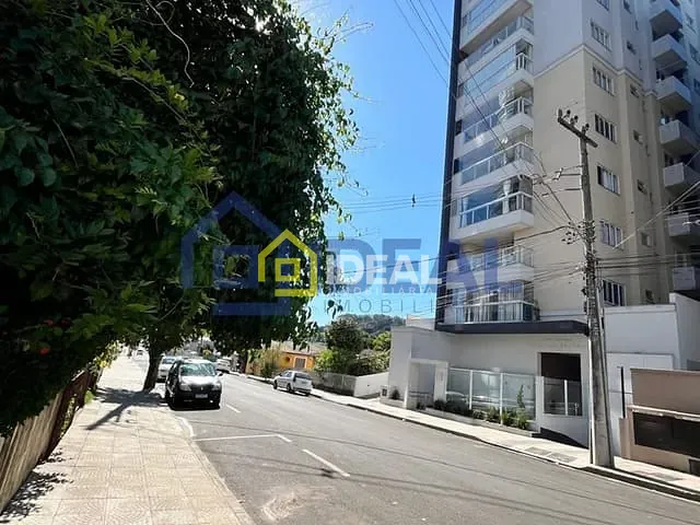 Apartamento com 120m² 3 quartos e 1 banheiro, à venda, no bairro Centro em Concórdia