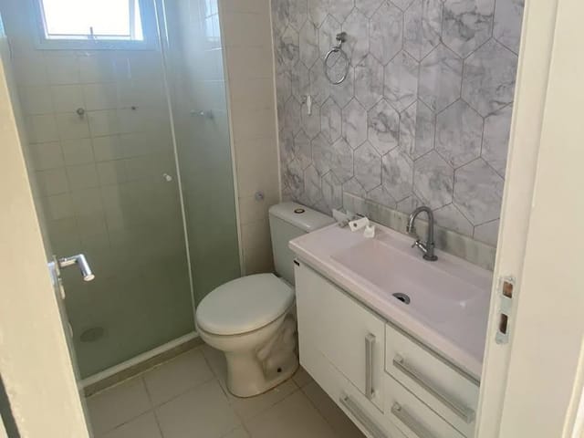 Apartamento 2 quartos e 1 banheiro, para alugar, no bairro Jacarepaguá em Rio de Janeiro