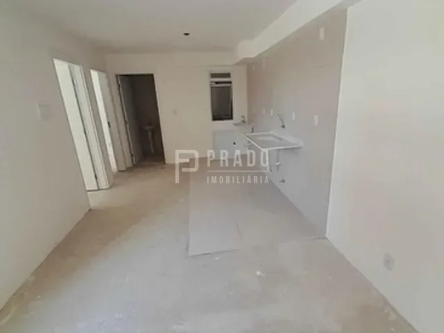 Apartamento 2 quartos e 1 banheiro, à venda, no bairro Três Vendas em Pelotas