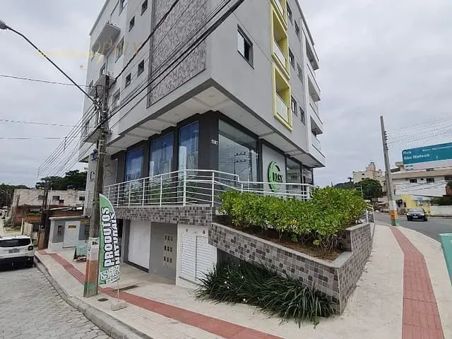 Apartamento com 95m² 2 quartos e 2 banheiros, à venda ou para alugar, no bairro São Francisco de Assis em Camboriú