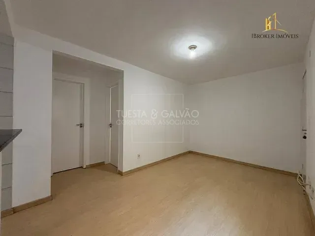 Apartamento com 44m² 2 quartos e 1 banheiro, à venda, no bairro Santa Cândida em Curitiba