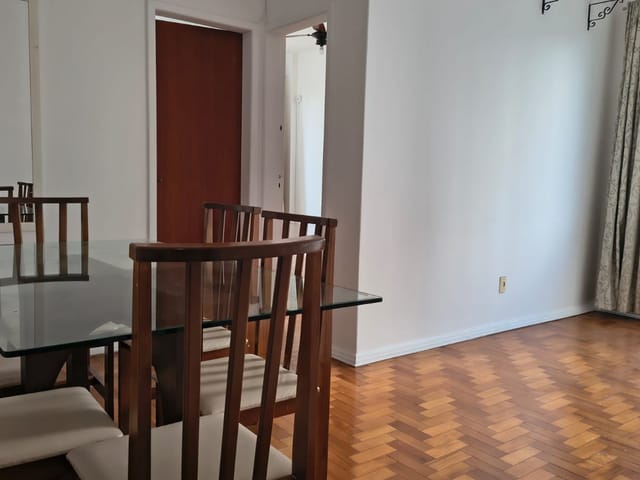 Apartamento 1 quarto e 1 banheiro, para alugar, no bairro Coqueiros em Florianópolis