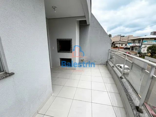 Apartamento 2 quartos e 1 banheiro, para alugar, no bairro Centro em Fraiburgo