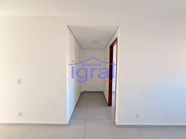 Apartamento 2 quartos e 1 banheiro, à venda ou para alugar, no bairro Vila Parque Jabaquara em São Paulo
