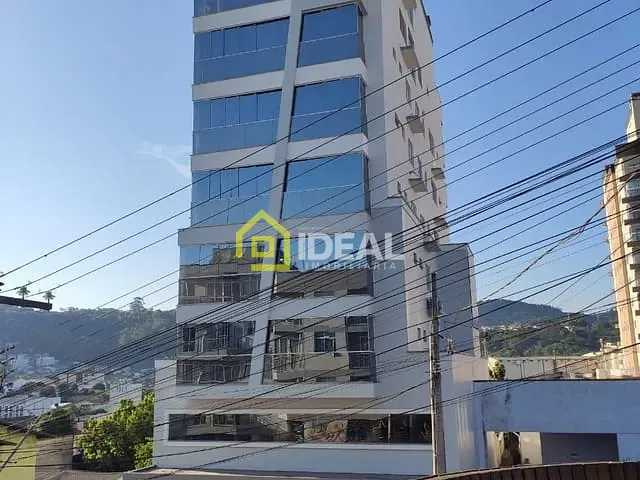 Apartamento 3 quartos e 2 banheiros, à venda, no bairro Centro em Concórdia