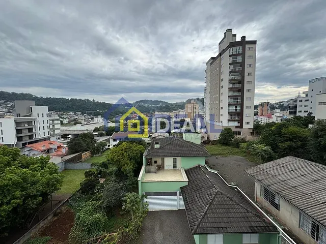 Apartamento 3 quartos e 2 banheiros, à venda, no bairro Centro em Concórdia