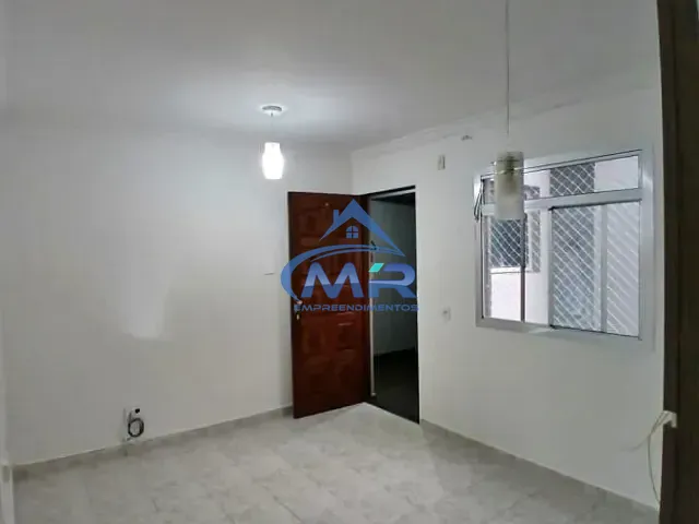 Apartamento 2 quartos e 1 banheiro, à venda, no bairro Vila Sílvia em São Paulo