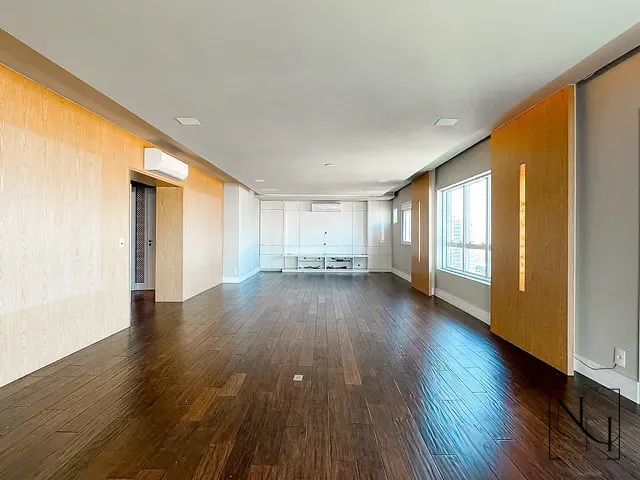 Apartamento com 251m² 3 quartos e 5 banheiros, à venda, no bairro Campo Belo em São Paulo