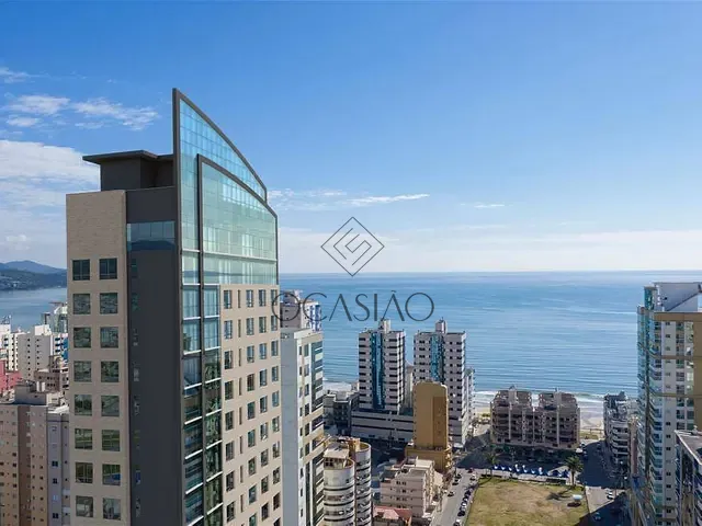 Apartamento à venda, no bairro Meia Praia em Itapema