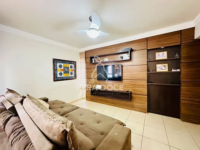 Apartamento 3 quartos e 5 banheiros, à venda, no bairro Irmãos Soares em Uberaba