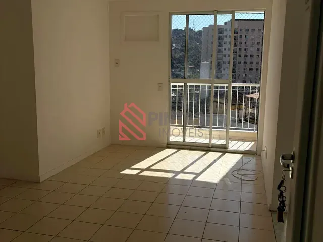 Apartamento 2 quartos e 1 banheiro, para alugar, no bairro Barreto em Niterói