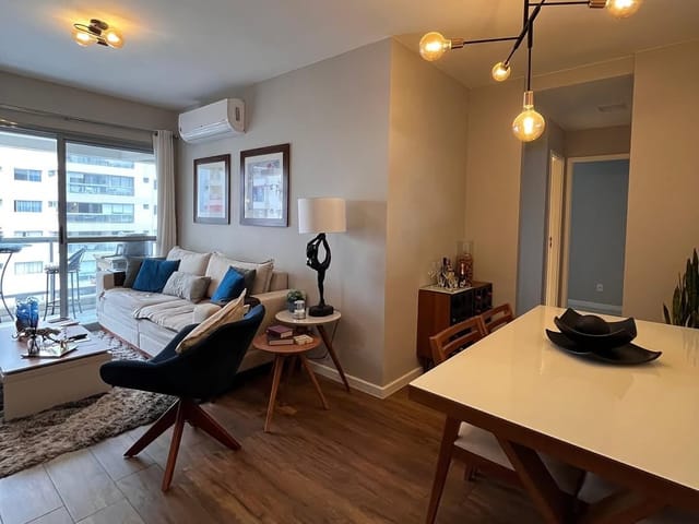 Apartamento 2 quartos e 2 banheiros, à venda, no bairro Recreio dos Bandeirantes em Rio de Janeiro