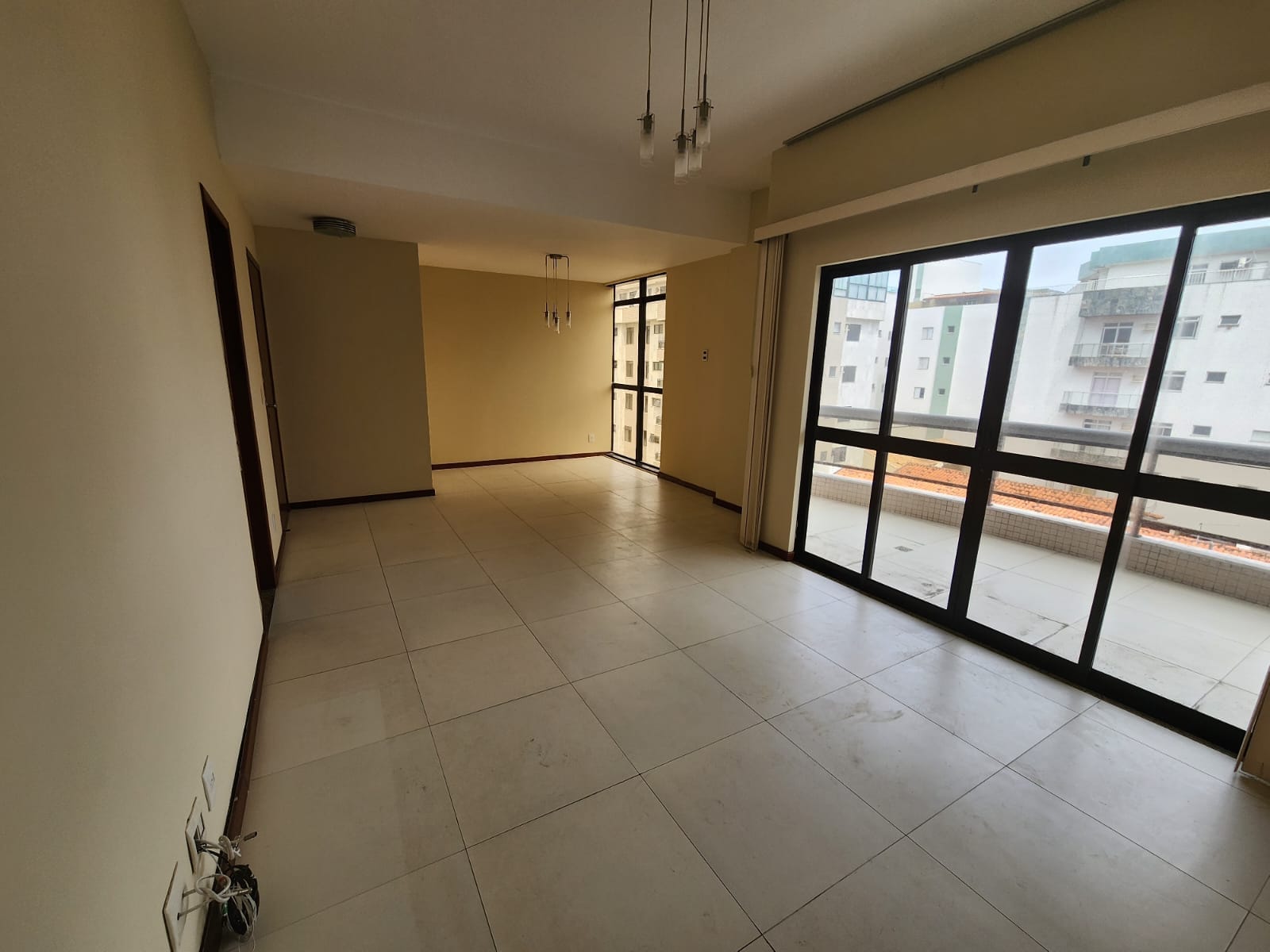 Apartamento para alugar com 3 quartos, 150m² - Foto 15