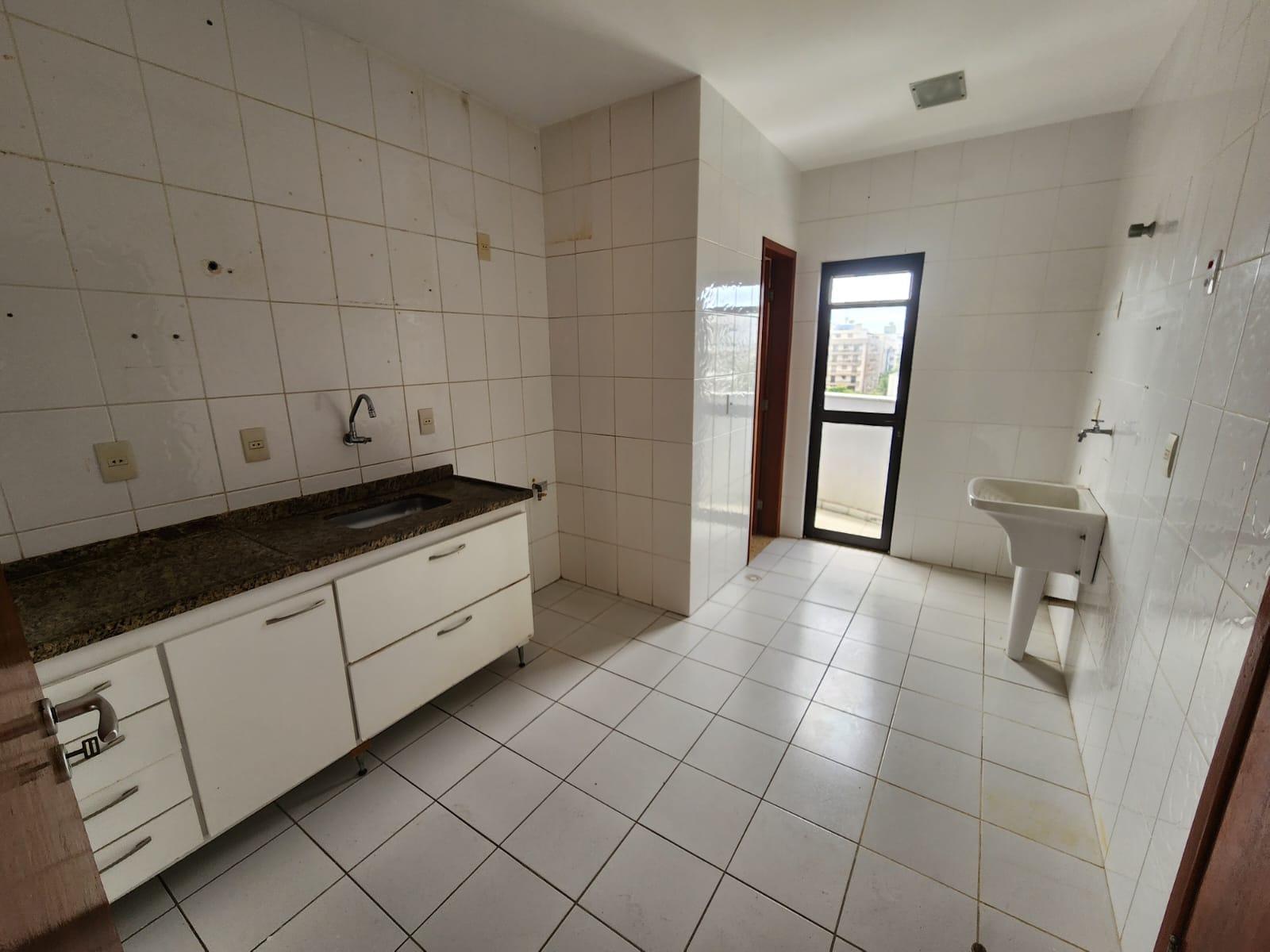 Apartamento para alugar com 3 quartos, 150m² - Foto 23