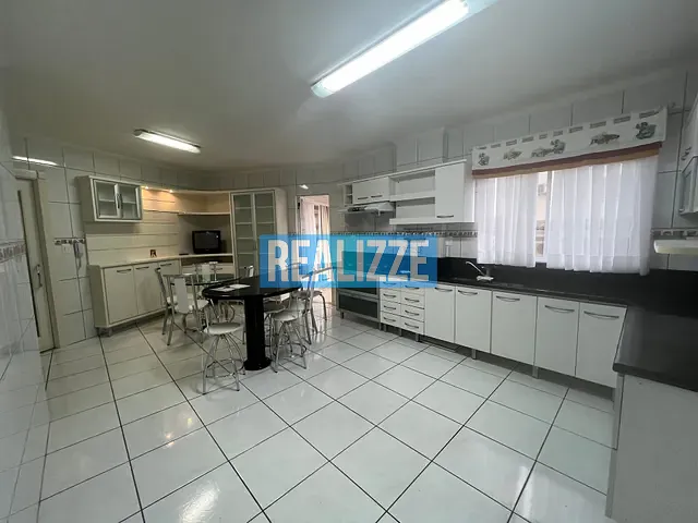 Apartamento 4 quartos e 2 banheiros, à venda, no bairro Centro em Marau