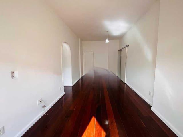 Foto do Apartamento - Cosme Velho, 3 Quartos, 1 Suíte, Varanda, Vista Cristo e Natureza, Portaria 24Hs, Dependência, 2 Vagas, Conforto e Lazer, Piscina, Sauna e Academia, Charmoso | Rio Lar Imóveis