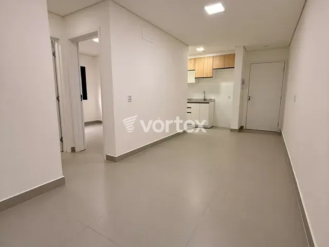 Apartamento 2 quartos e 2 banheiros, para alugar, no bairro Santana em Uruguaiana