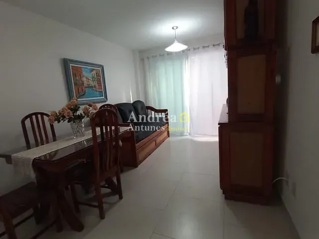 Apartamento 2 quartos e 1 banheiro, à venda, no bairro Centro em Cabo Frio