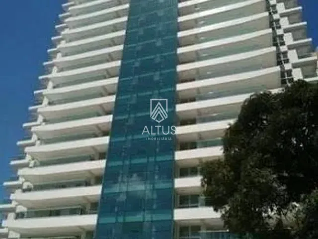 Apartamento 3 quartos e 6 banheiros, à venda, no bairro Barra em Salvador
