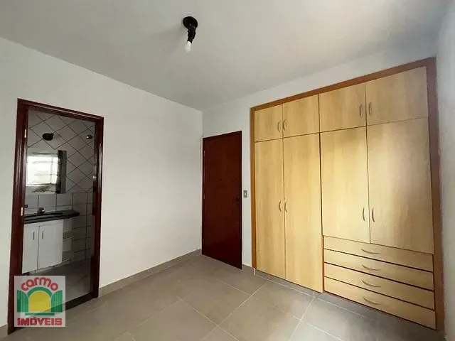 Apartamento com 80m² 3 quartos e 2 banheiros, à venda, no bairro Maracanã em Anápolis