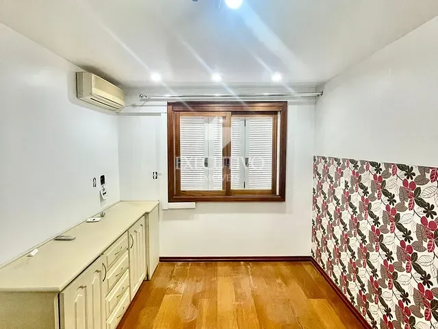 Cobertura / Penthouse com 240m² 4 quartos e 1 banheiro, à venda, no bairro Centro em Arroio Do Meio