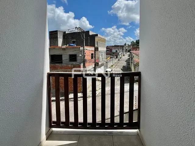 Apartamento 2 quartos e 1 banheiro, para alugar, no bairro Alto da Cruz em Camaçari