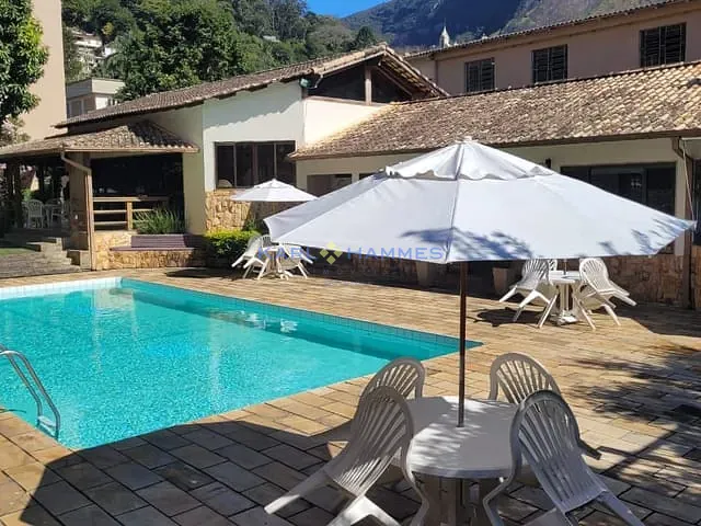 Apartamento com 130m² 3 quartos e 2 banheiros, à venda, no bairro Retiro em Petrópolis