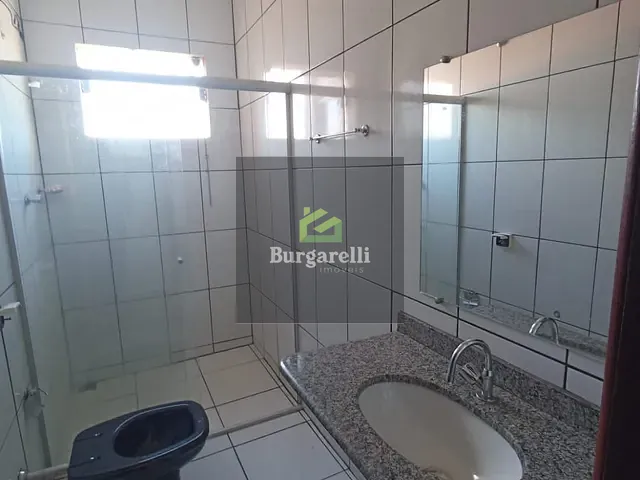 Apartamento 3 quartos e 1 banheiro, para alugar, no bairro Vila José Vilela em Lavras