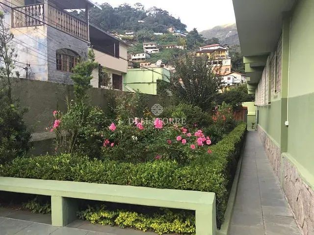 Apartamento 1 quarto e 1 banheiro, à venda, no bairro Alto em Teresópolis