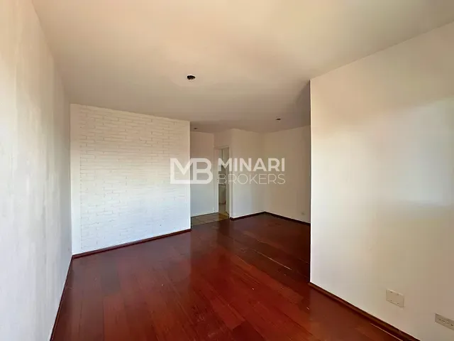 Apartamento 3 quartos e 2 banheiros, à venda ou para alugar, no bairro Vila Marari em São Paulo