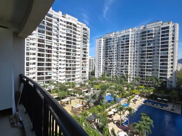 Apartamento 2 quartos e 2 banheiros, para alugar, no bairro Jacarepaguá em Rio de Janeiro